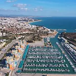 Homes Ocean View With Lovely Terrace, 2 Swimming Pools & Tennis Court Apartman