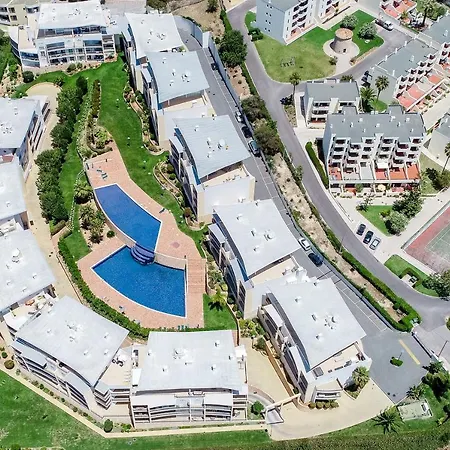 Homes Ocean View With Lovely Terrace, 2 Swimming Pools & Tennis Court דירה *