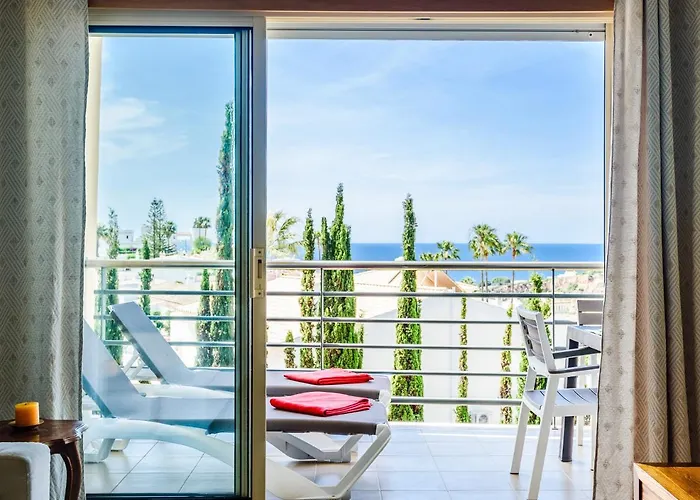Homes Ocean View With Lovely Terrace, 2 Swimming Pools & Tennis Court דירה אלבופיירה