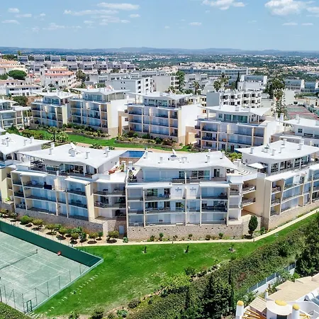 Апартаменты Homes Ocean View With Lovely Terrace, 2 Swimming Pools & Tennis Court Албуфейра